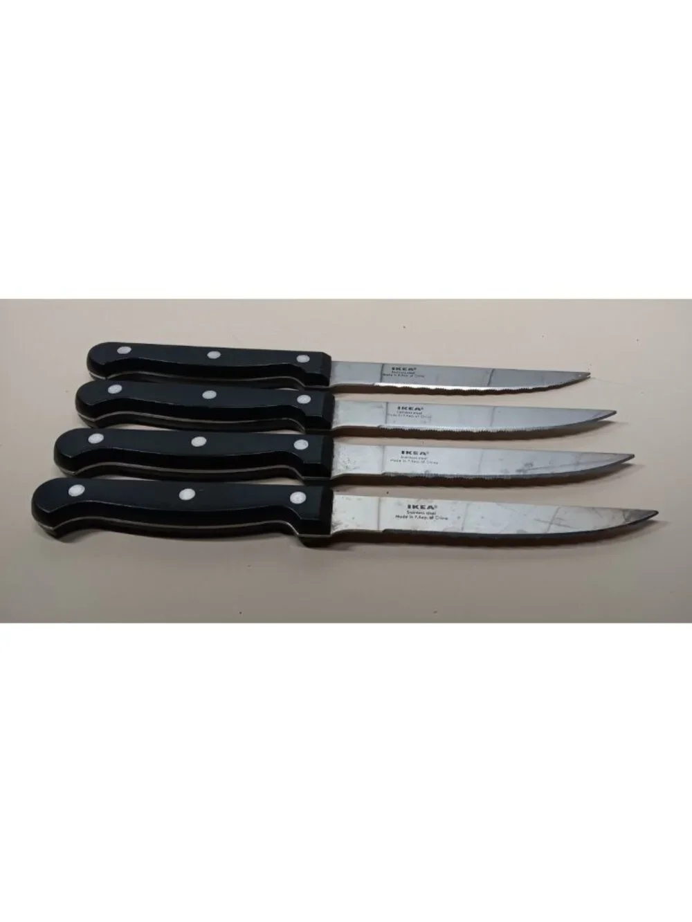 4 Ikea Steak Knives Serrated Stainless 4.5